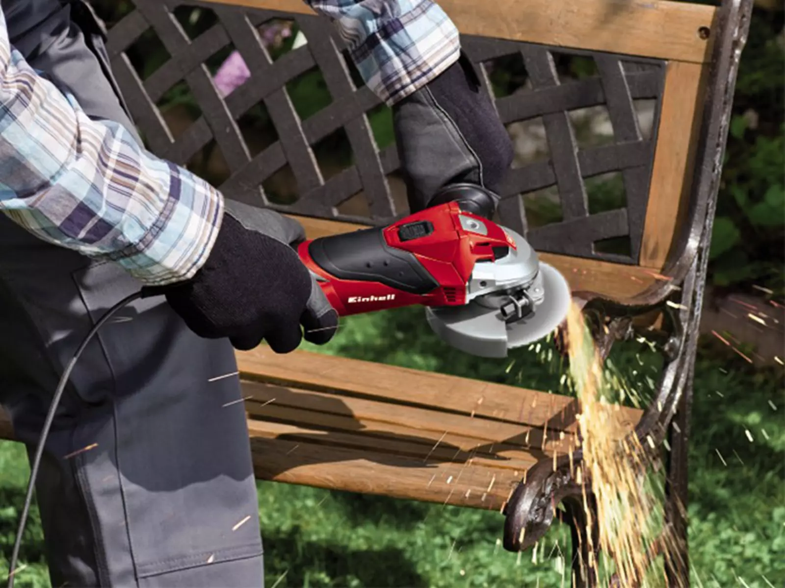 Powerful-angle-grinder