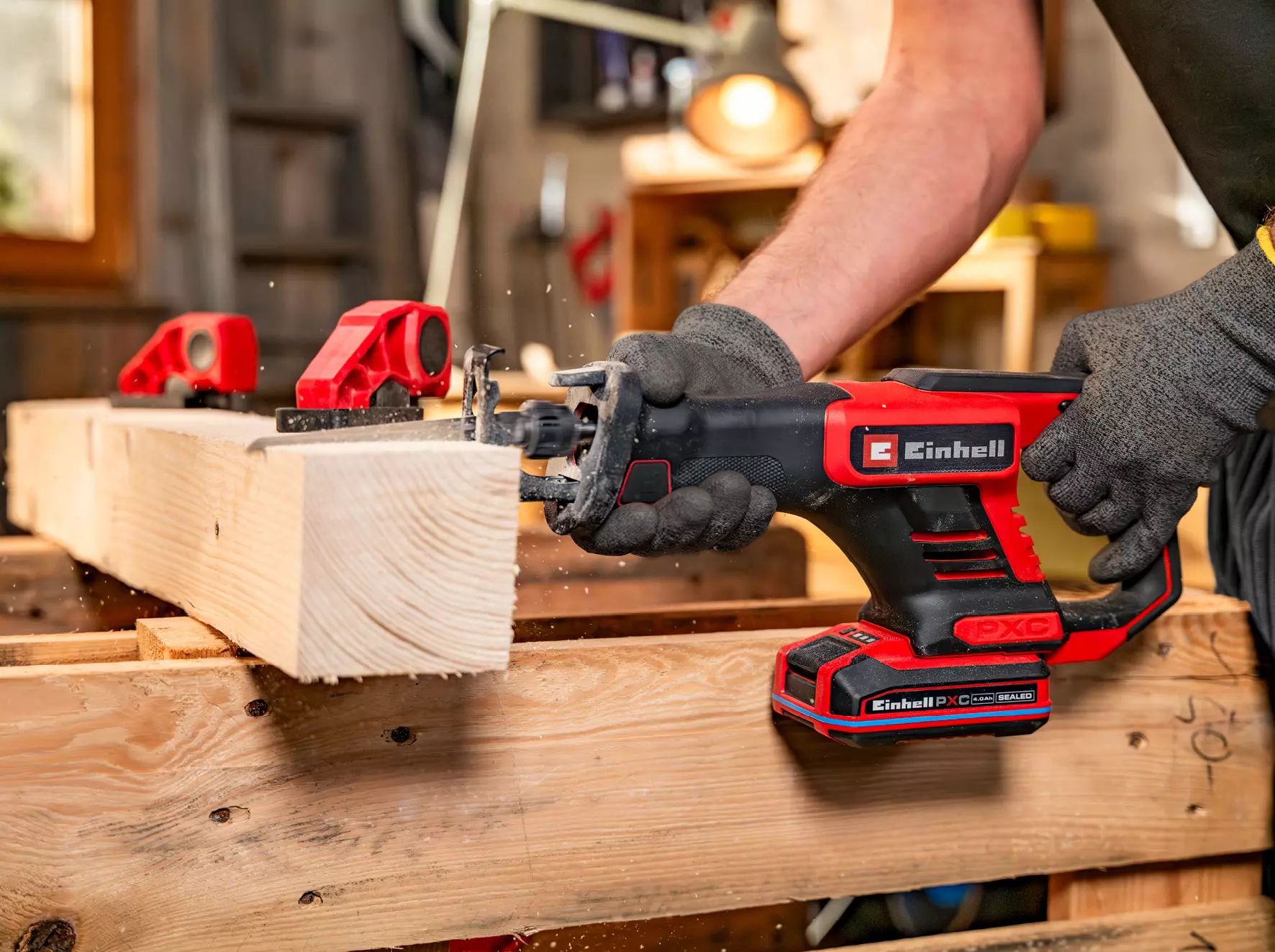 einhell-expert-cordless-all-purpose-saw-4326285-example_usage-001