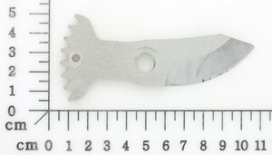 pivotably scissor blade