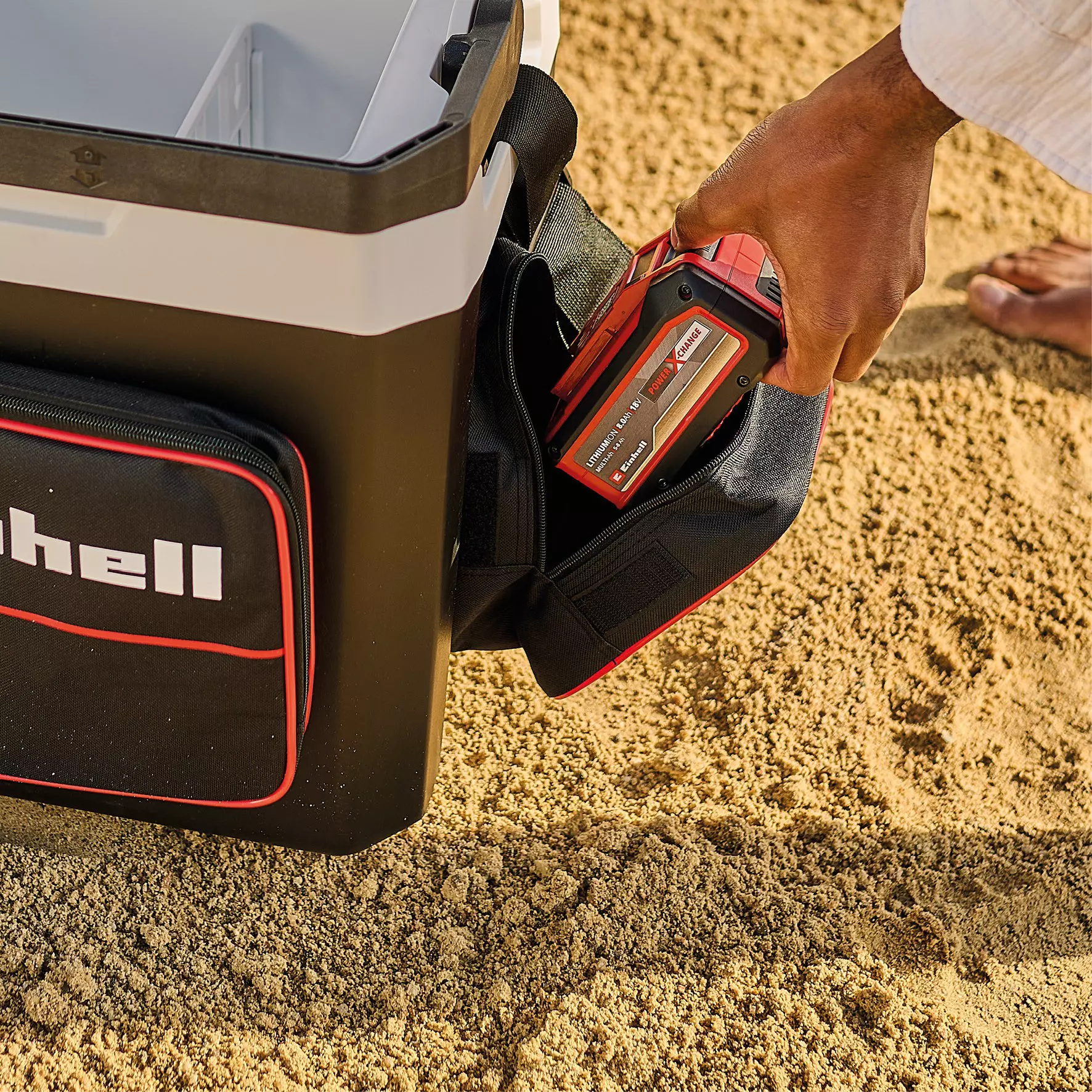 einhell-expert-battery-powered-cool-box-2048425-detail_image-001