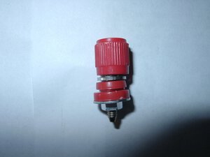 Starthilfeanschluss rot