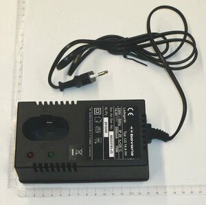1h Ladegerät 14,4V