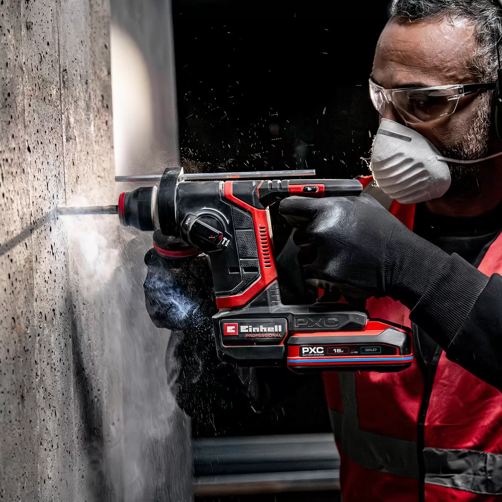 einhell-professional-cordless-rotary-hammer-3001410-example_usage-001