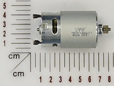 Motor mit Antriebszahnrad