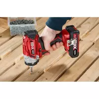 ozito-power-tool-kit-3000758-example_usage-103