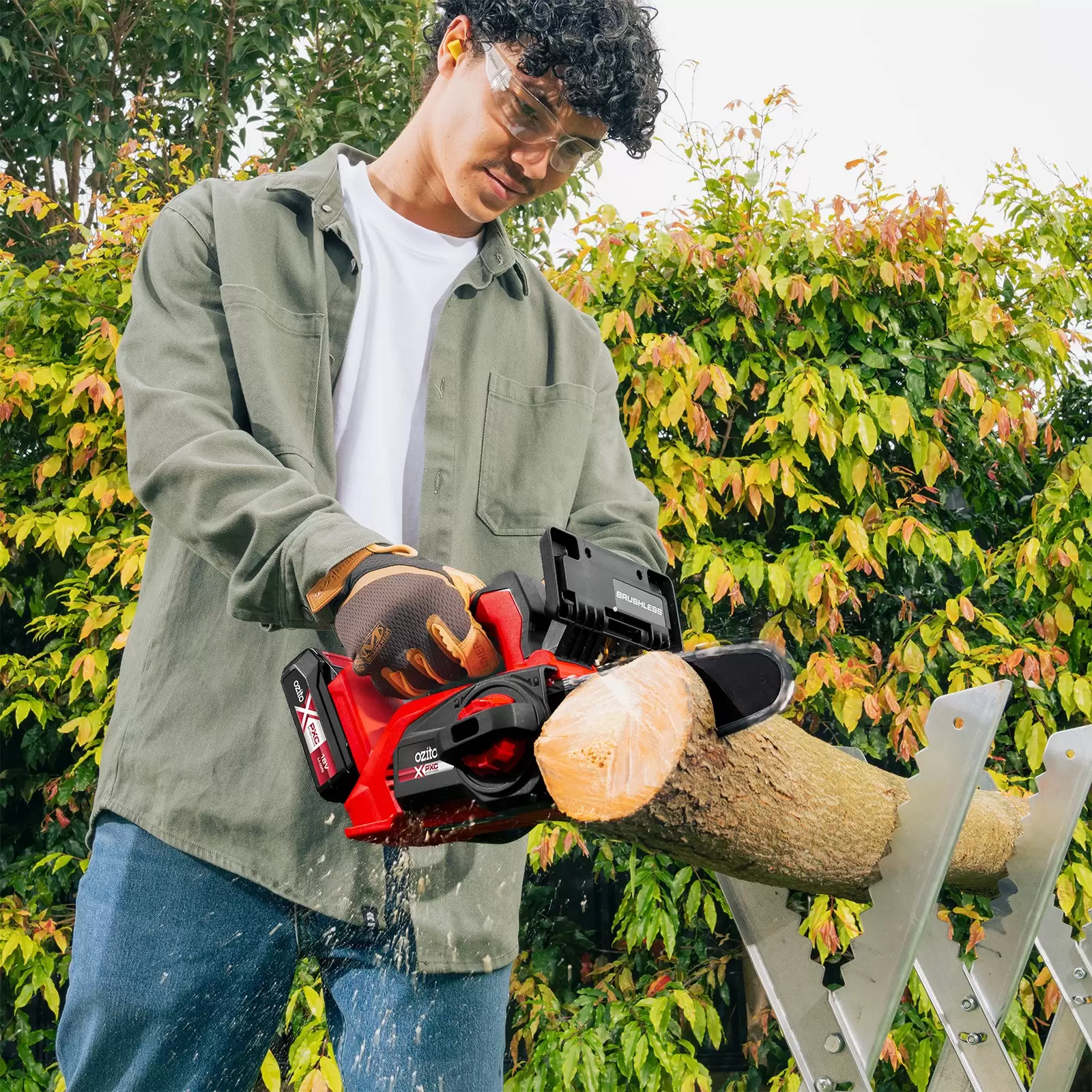 ozito-garden-tool-kit-3001398-example_usage-104