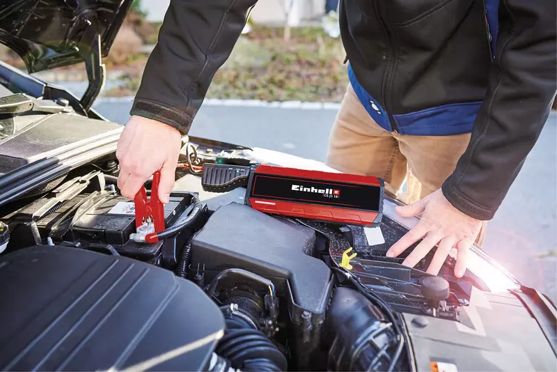 einhell-car-expert-jump-start-power-bank-1091531-example_usage-001