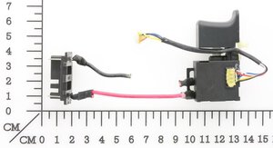 Switch assembly with contacts