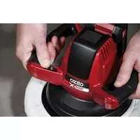 ozito-cordless-car-polisher-3000044-example_usage-104