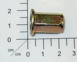 Flanschmutter