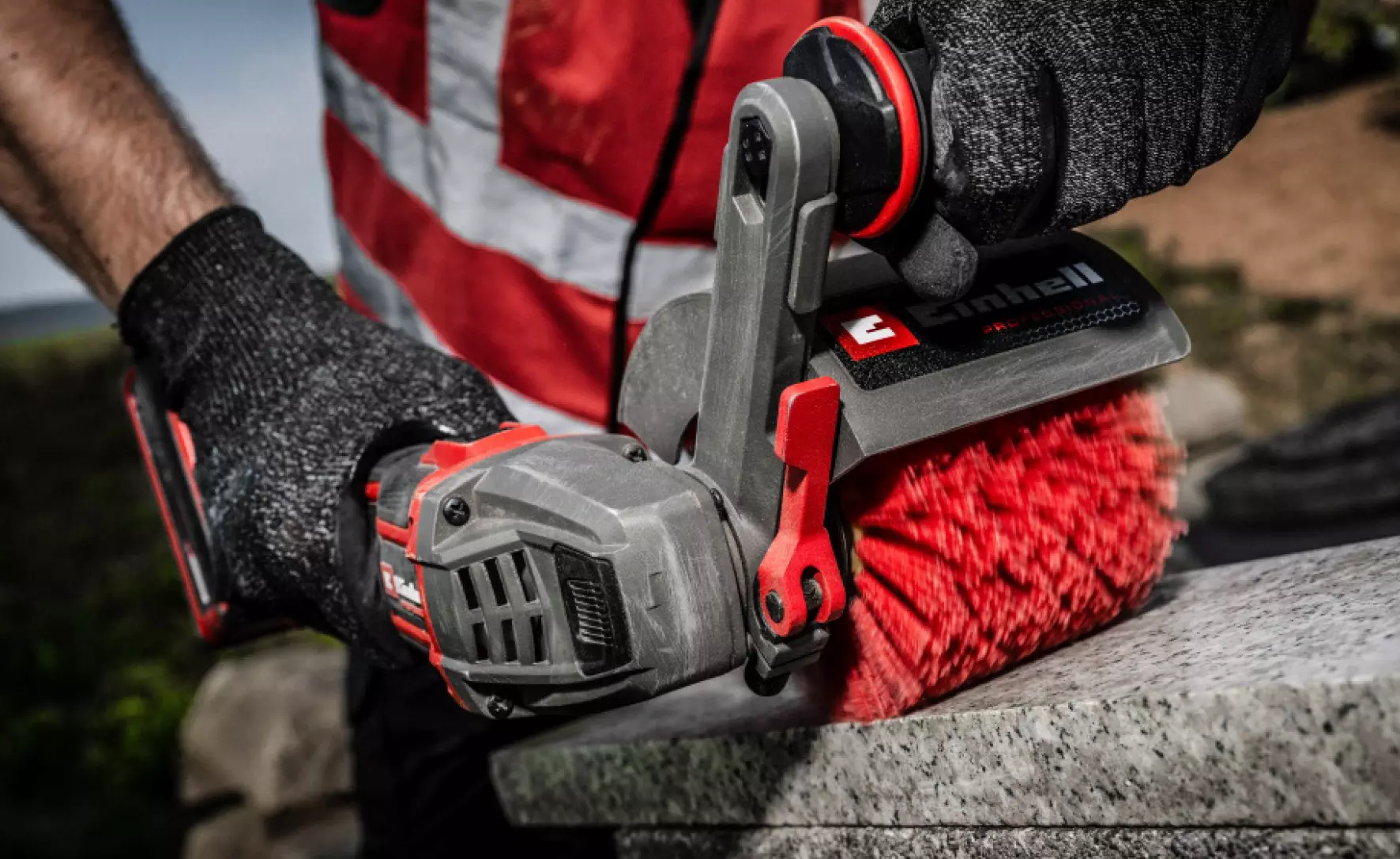 einhell-accessory-sanding-roller-accessory-4468011-example_usage-001