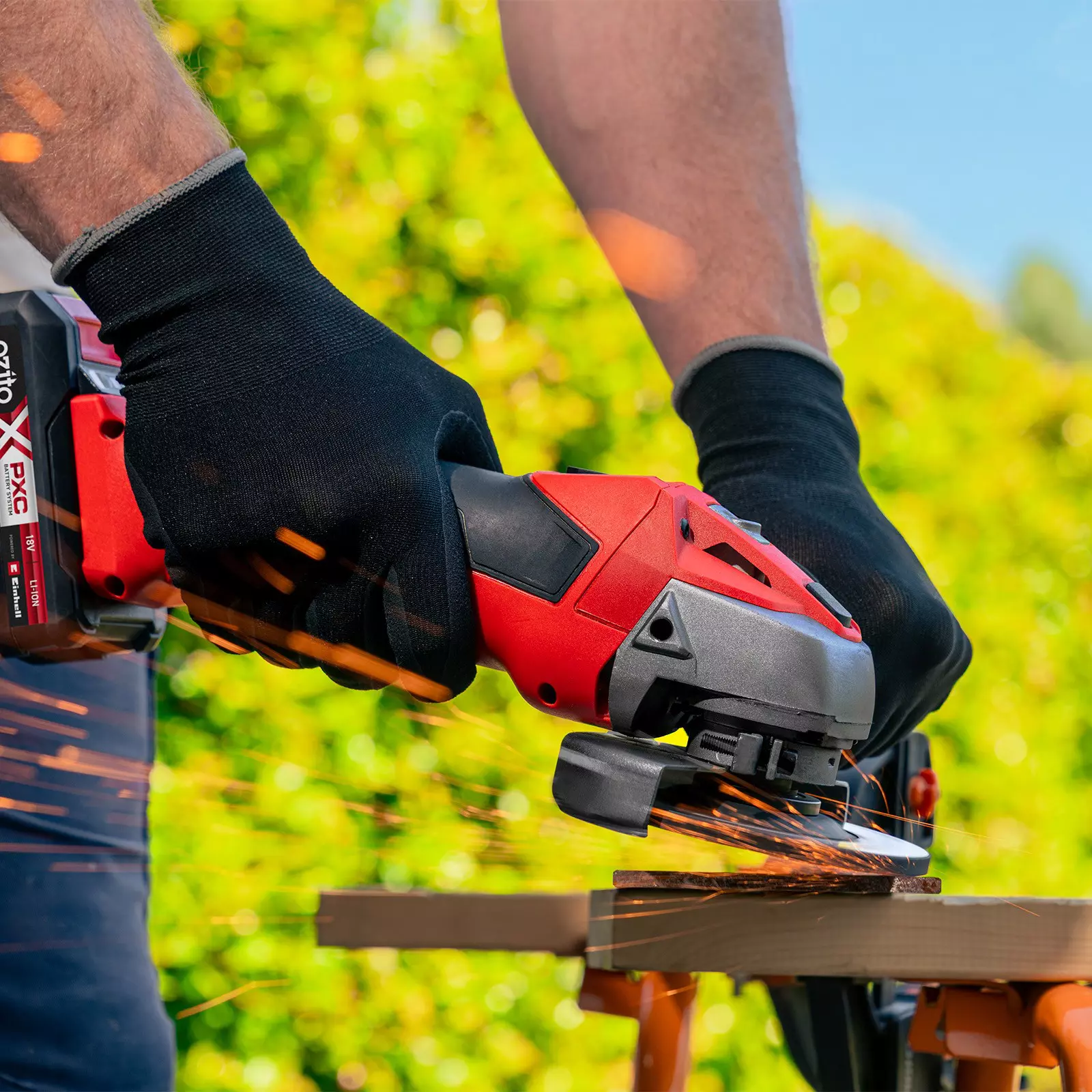 ozito-cordless-angle-grinder-3001384-example_usage-101
