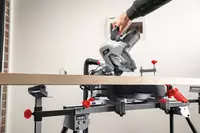 ozito-sliding-mitre-saw-4300837-example_usage-102