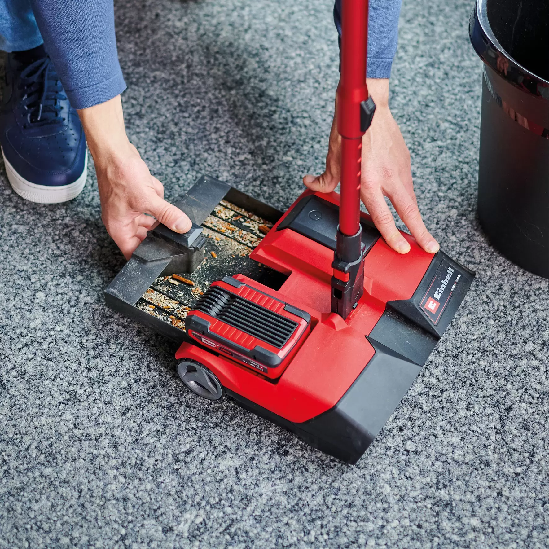 einhell-expert-cordless-sweeper-2352050-detail_image-999