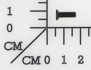 screw M4 x 12