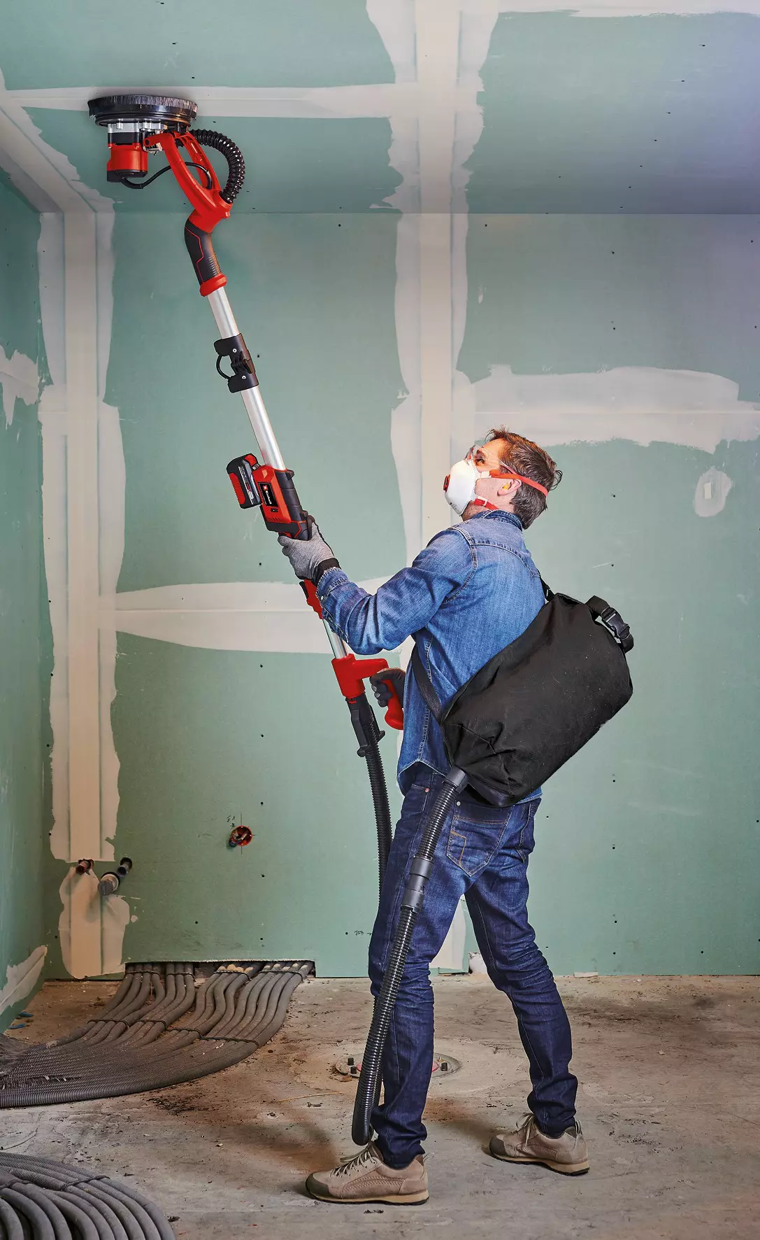 einhell-professional-cordless-drywall-sander-4259990-example_usage-001