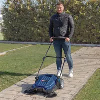 einhell-blue-push-sweeper-2352030-example_usage-001
