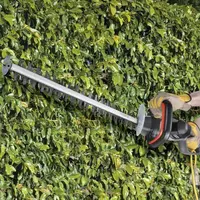 ozito-electric-hedge-trimmer-3000204-example_usage-102