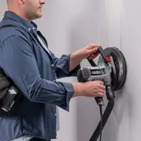 ozito-drywall-polisher-3001109-example_usage-101