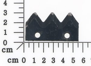 serrated blade knife