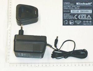 Ladegerät mit Adapter