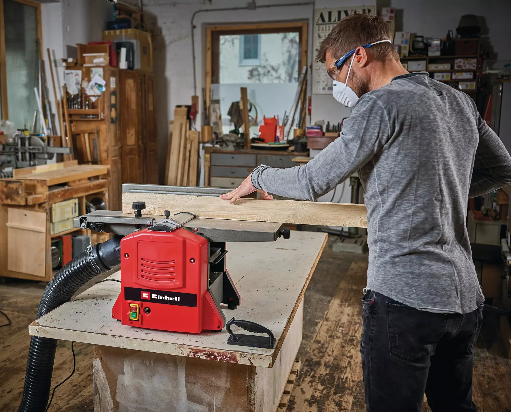 einhell-classic-stationary-planer-4419952-example_usage-001