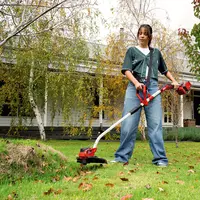 ozito-cordless-lawn-trimmer-3001191-example_usage-102