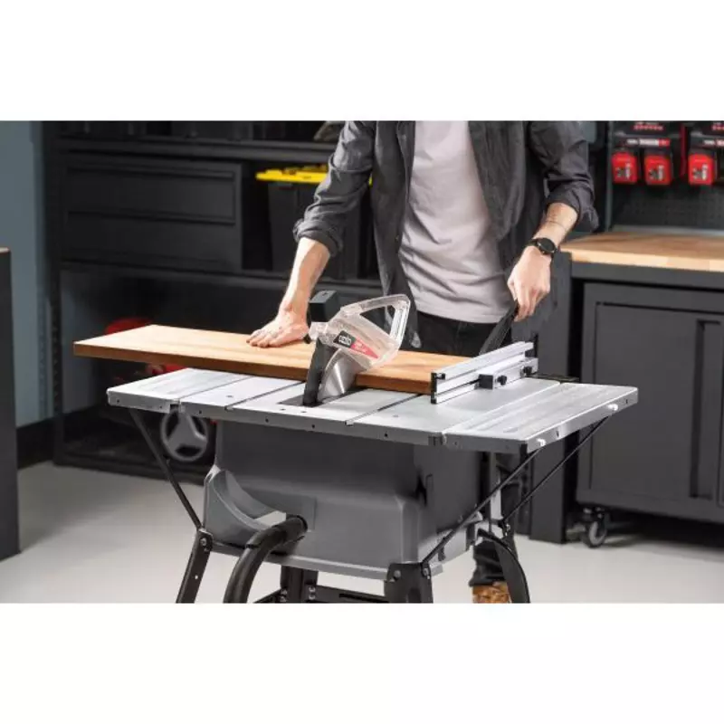 ozito-table-saw-3000866-example_usage-102