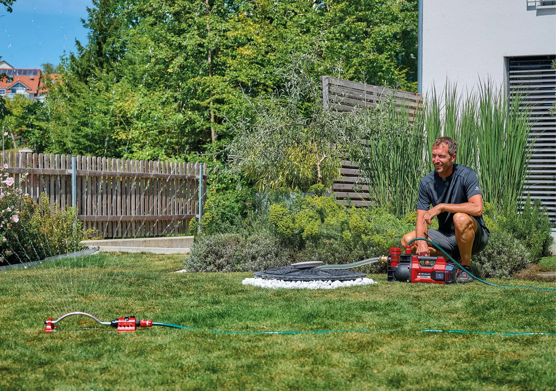 einhell-expert-cordless-garden-pump-4180410-example_usage-001