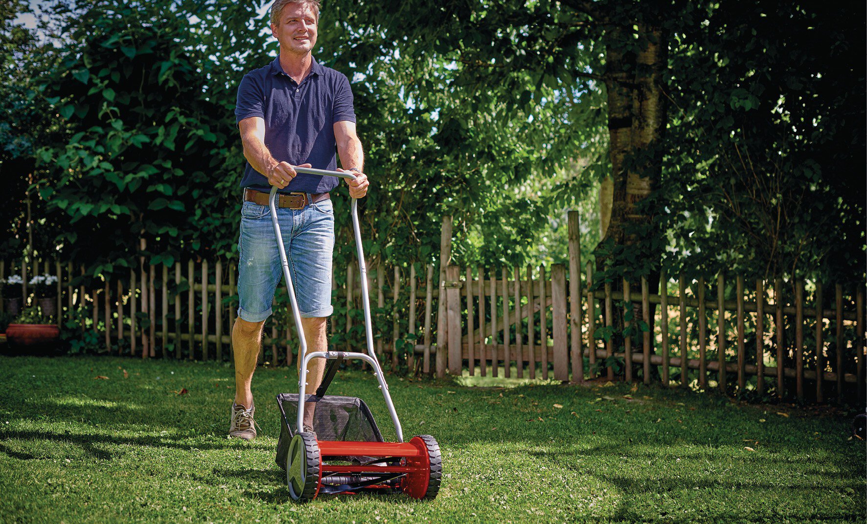 einhell-classic-hand-lawn-mower-3414114-example_usage-001