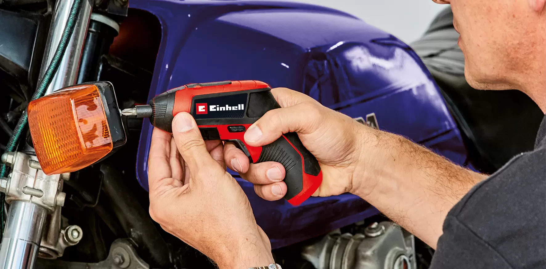 einhell-expert-cordless-screwdriver-4513501-example_usage-001