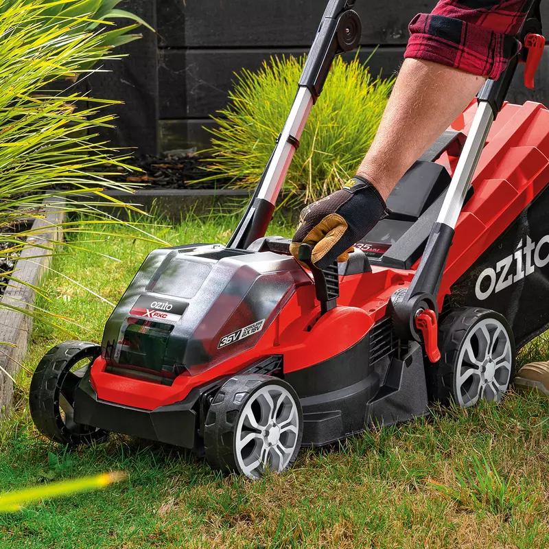 ozito-cordless-lawn-mower-3001032-detail_image-101