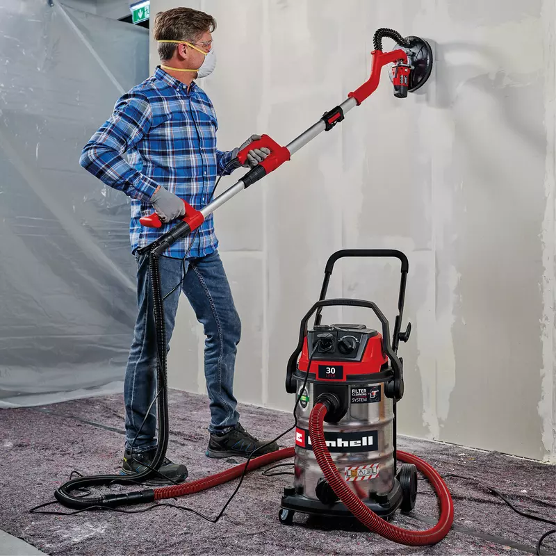 einhell-expert-wet-dry-vacuum-cleaner-elect-2347440-example_usage-005