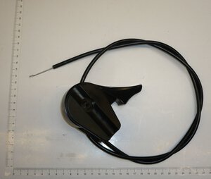 Gashebel mit Seilzug