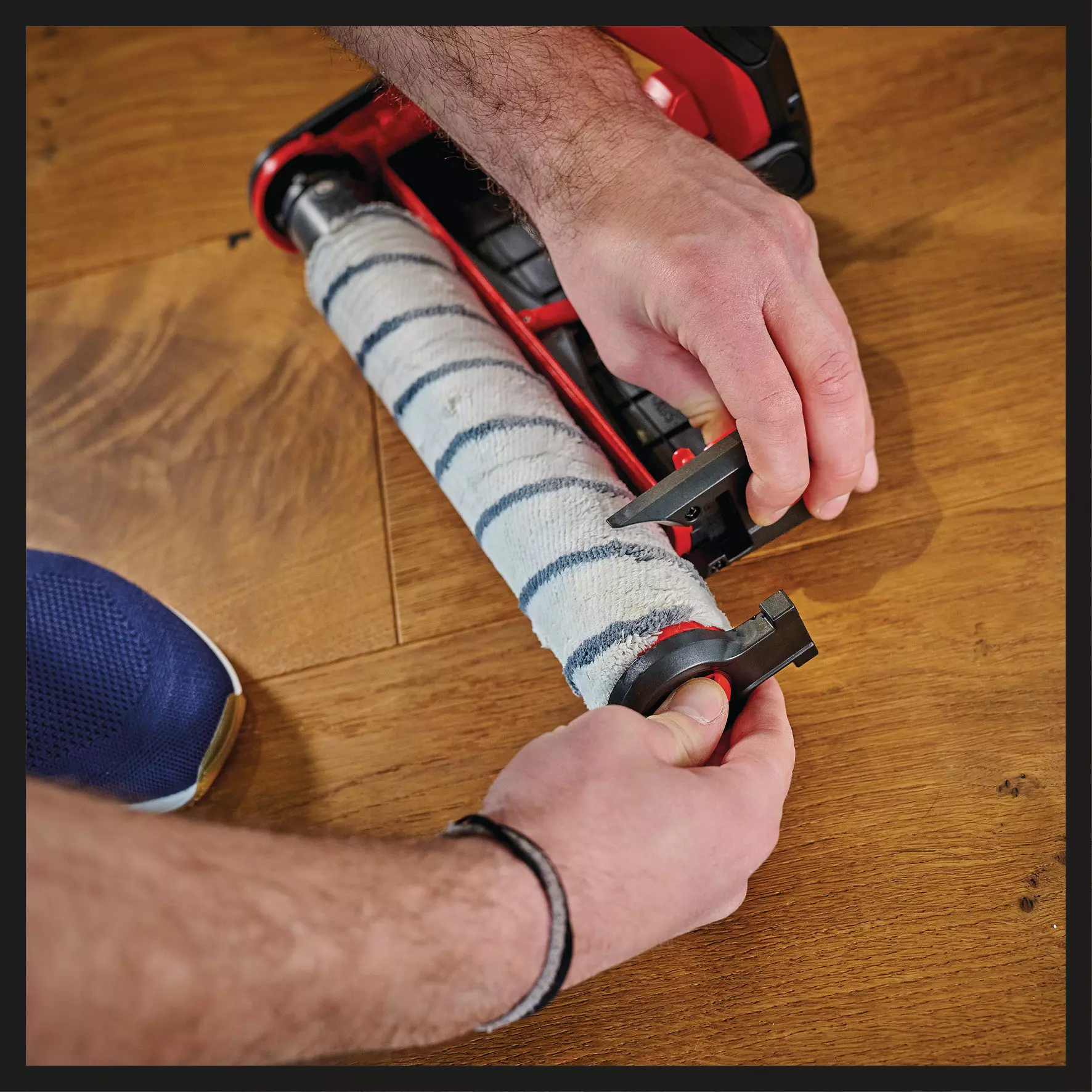 einhell-expert-cordless-hard-floor-cleaner-3437110-detail_image-009
