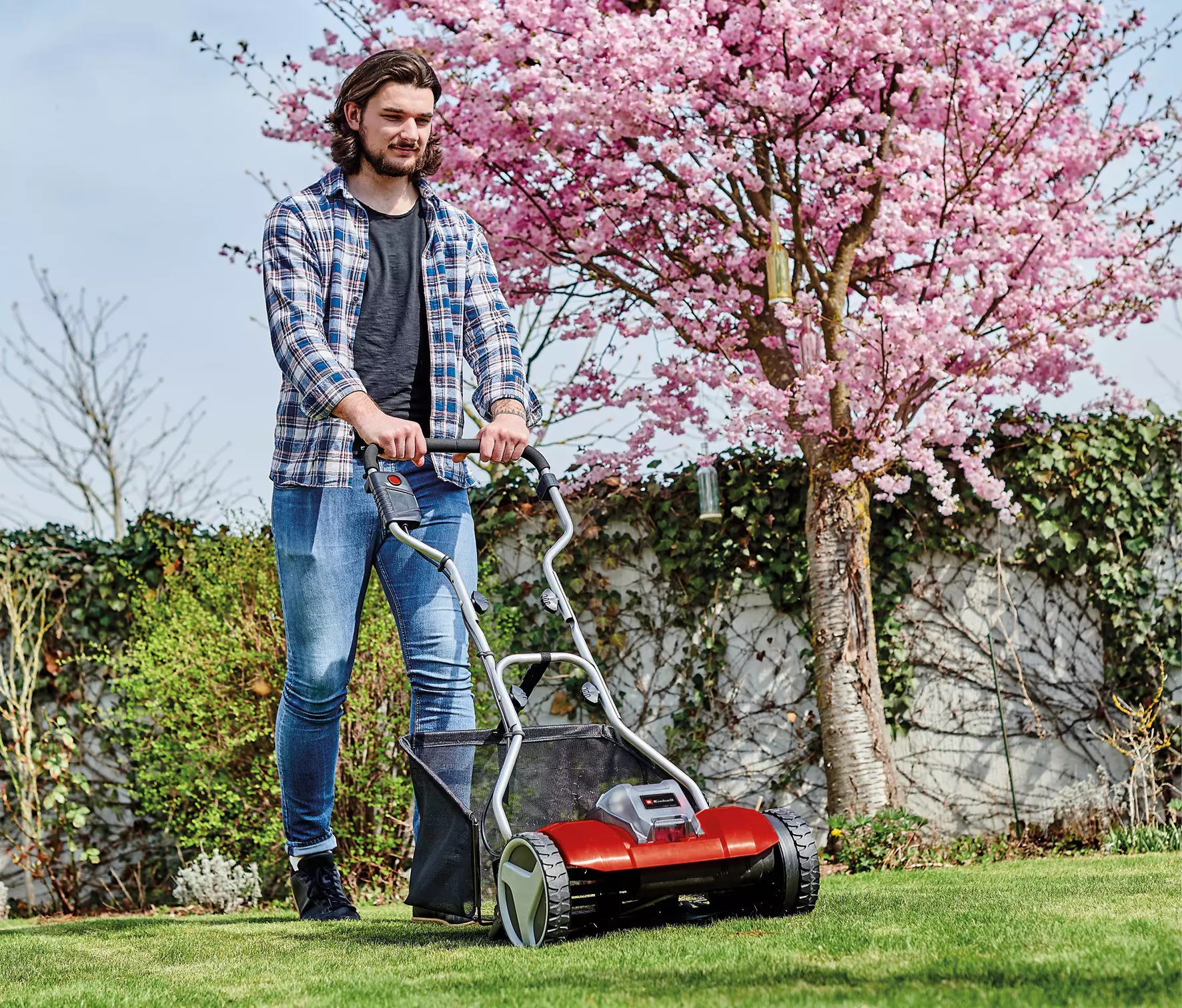 einhell-expert-cordless-cylinder-lawn-mower-3414200-example_usage-001