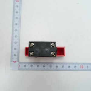 switch (Pantone 186 C)