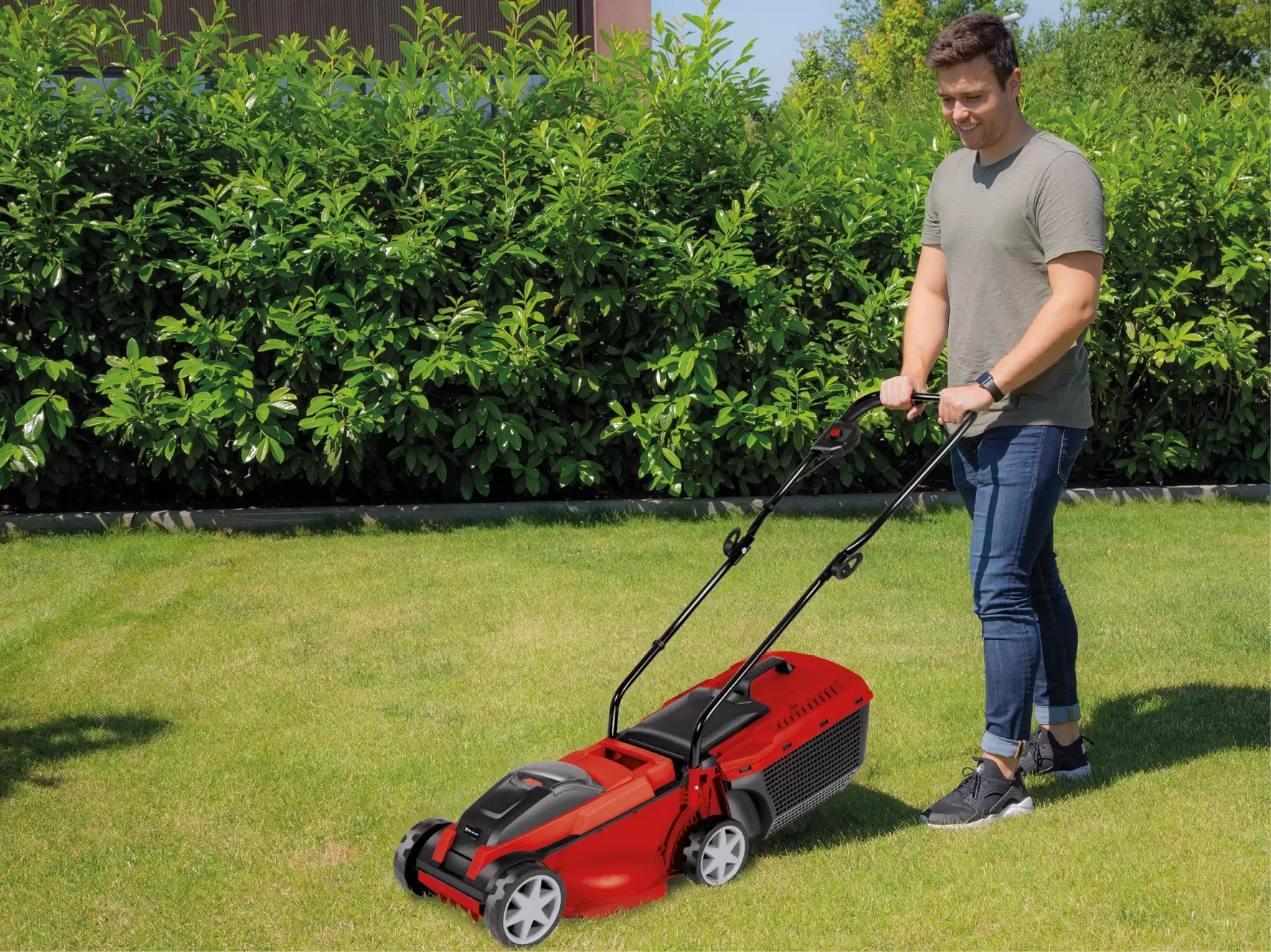 einhell-classic-cordless-lawn-mower-4514105-example_usage-001