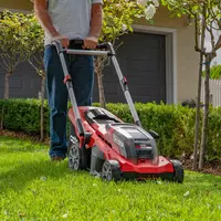 ozito-cordless-lawn-mower-3001014-example_usage-101