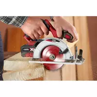 ozito-cordless-circular-saw-4331201-example_usage-103