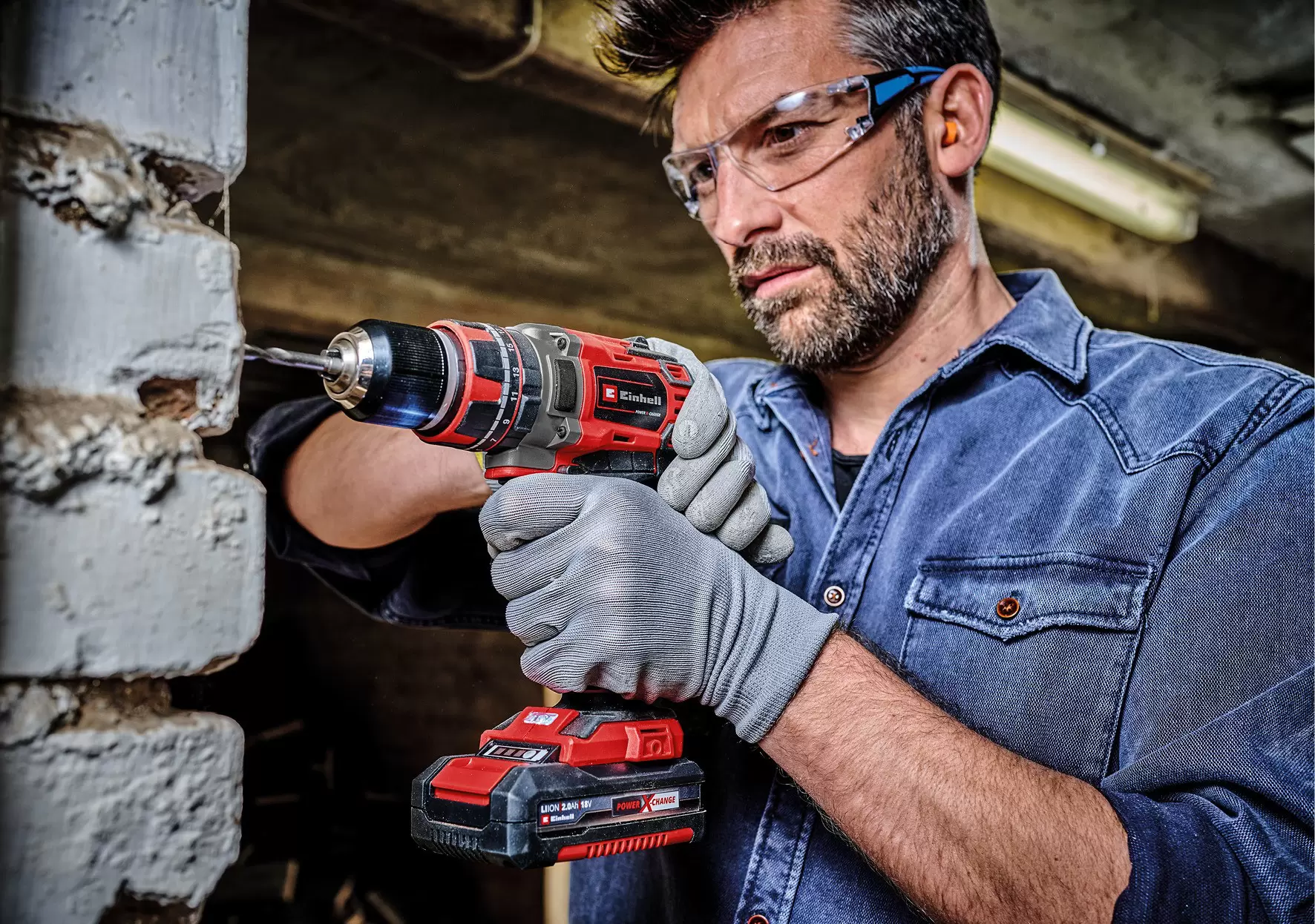 einhell-professional-cordless-impact-drill-4514217-example_usage-001