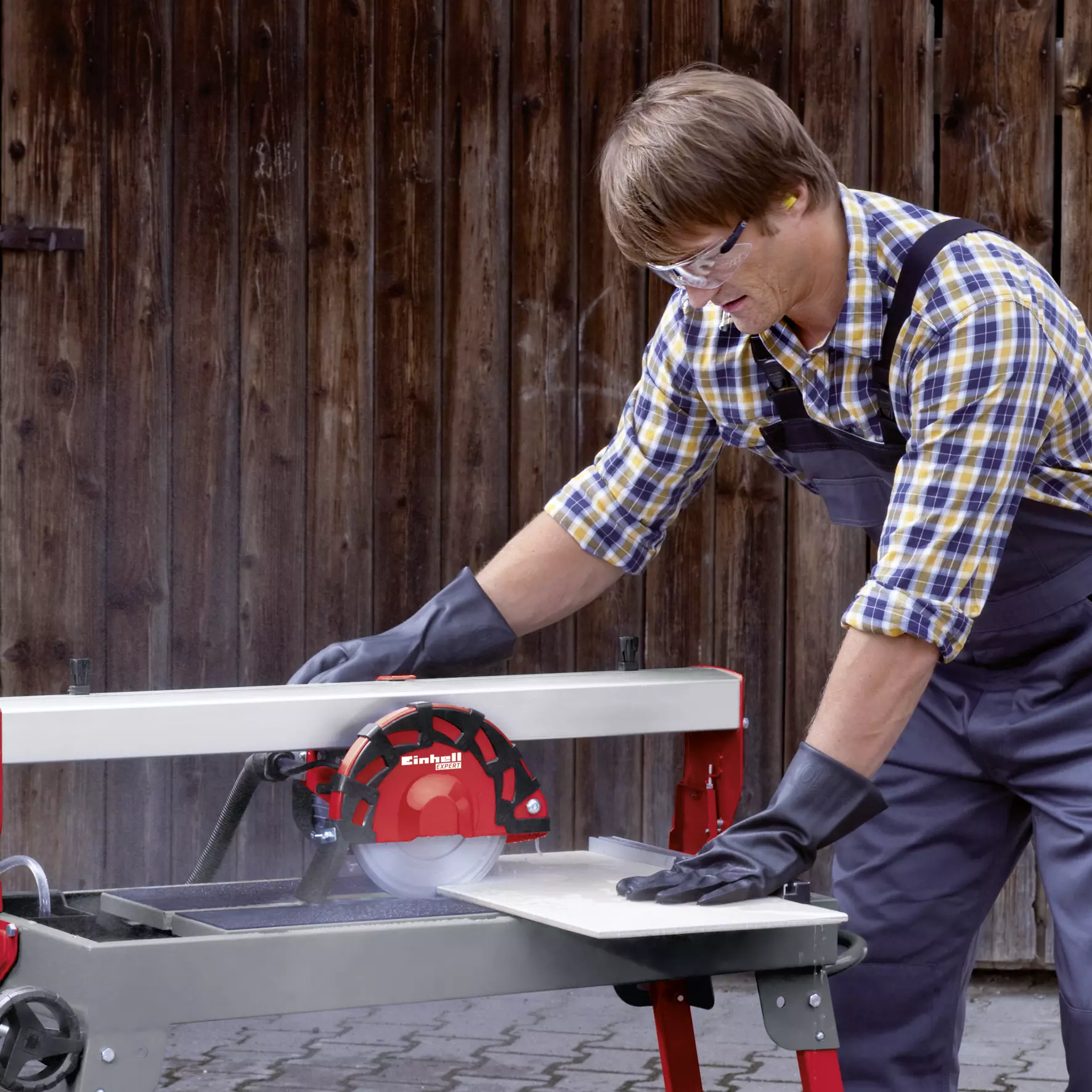 einhell-accessory-tile-cutting-accessory-49797750-example_usage-202