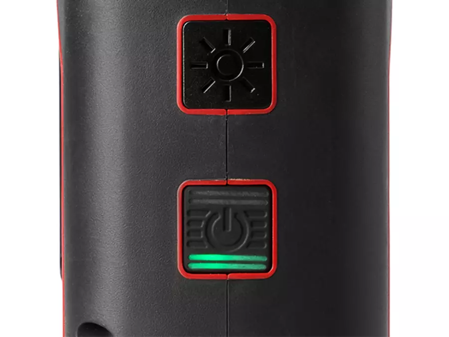 Nahaufnahme des Einschaltknopfs der Einhell Akku-Energiestation TC-ES 18/150/1 Li-Solo mit LED-Statusanzeige.