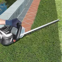 ozito-electric-hedge-trimmer-3000204-example_usage-101