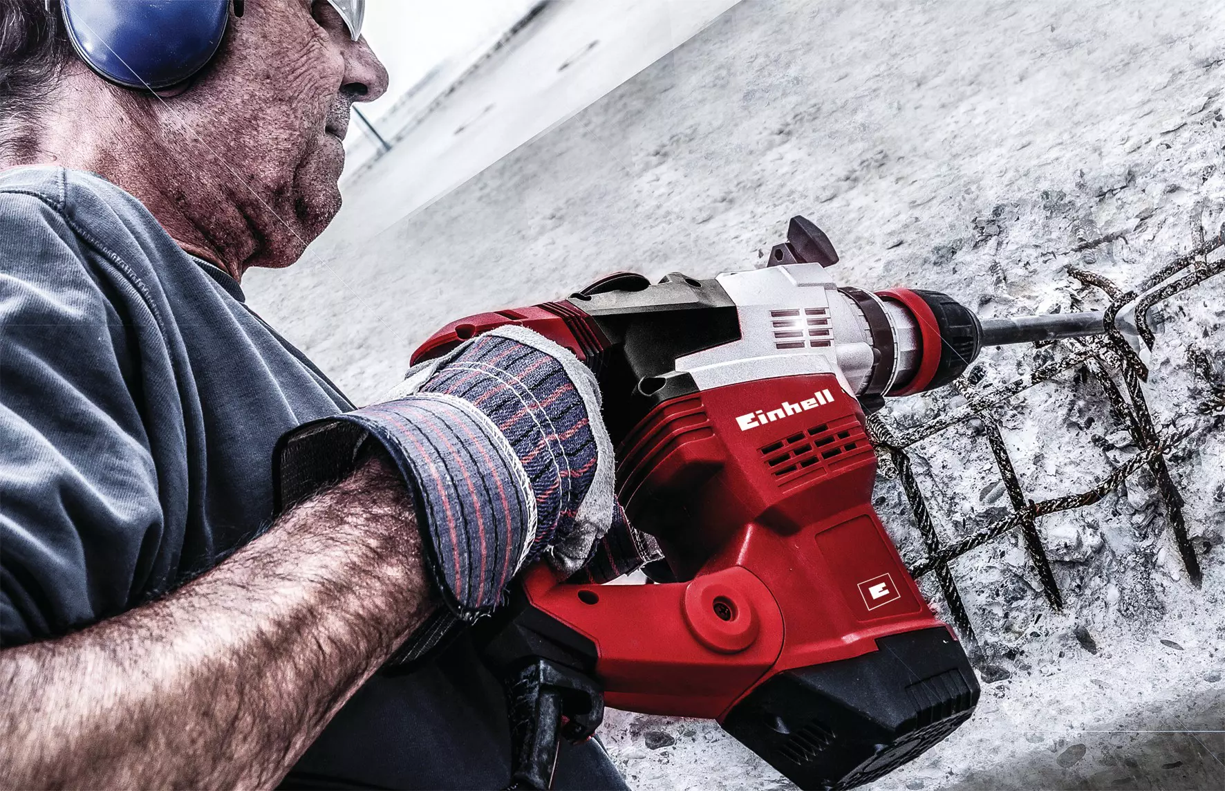 einhell-expert-rotary-hammer-4257950-example_usage-001