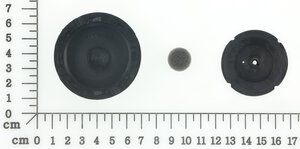 Fuel filler cap with one-way v