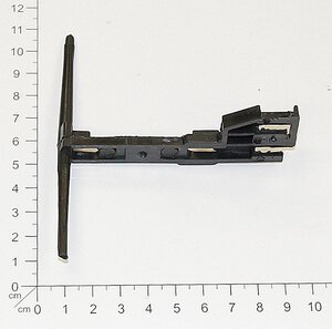 Heating element bracket