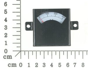 Voltmeter mit Abdeckung