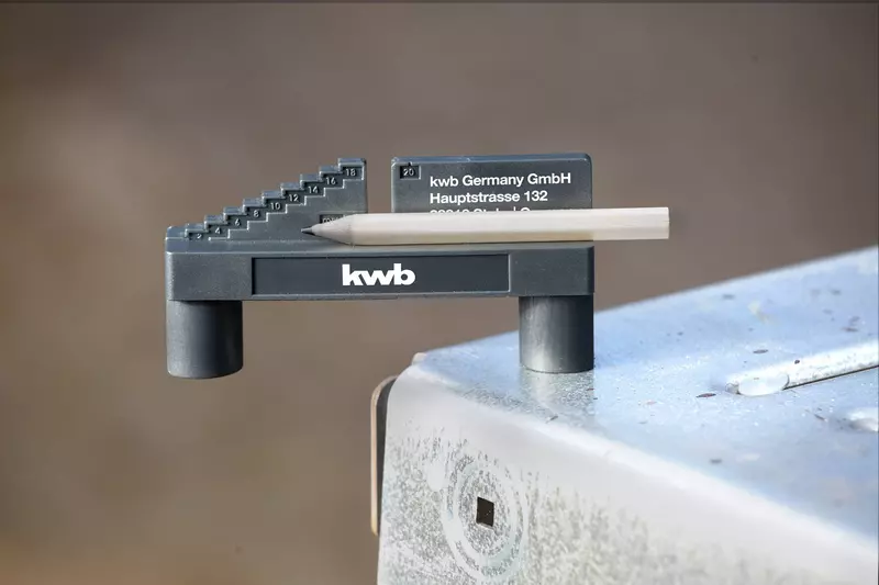 kwb-diy-centrefinder-49757800-example_usage-204