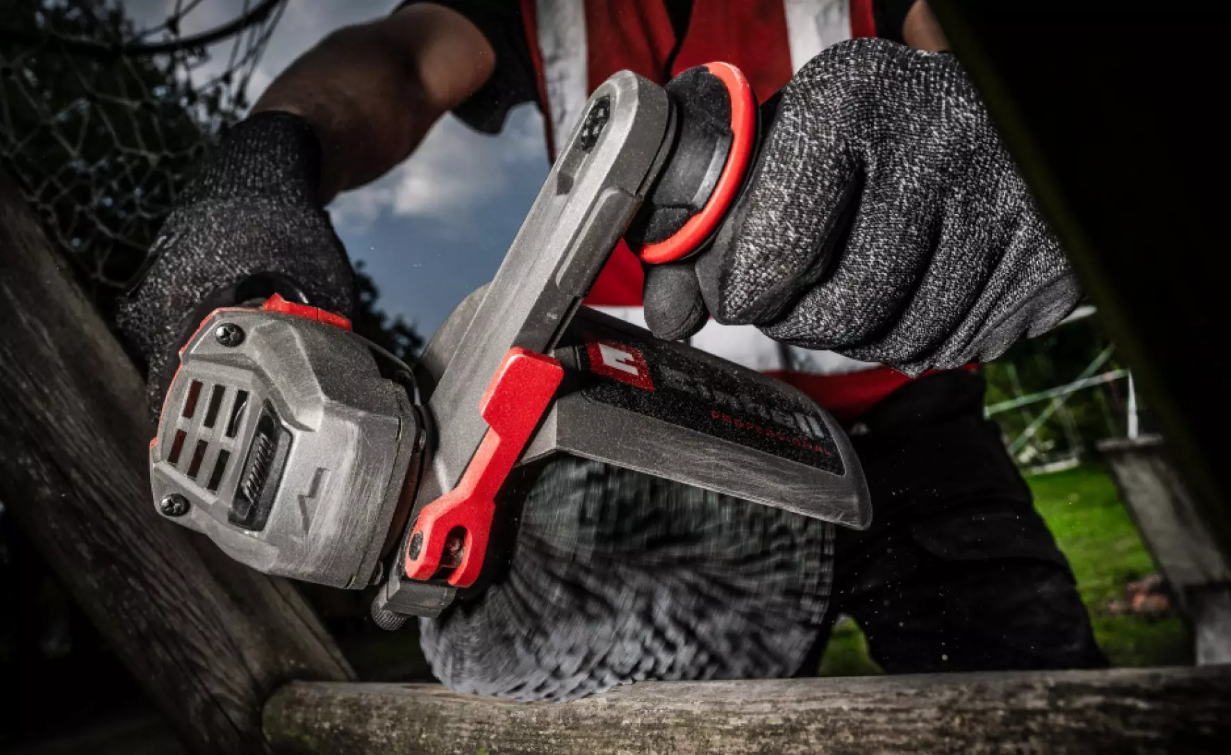 einhell-accessory-sanding-roller-accessory-4468012-example_usage-001